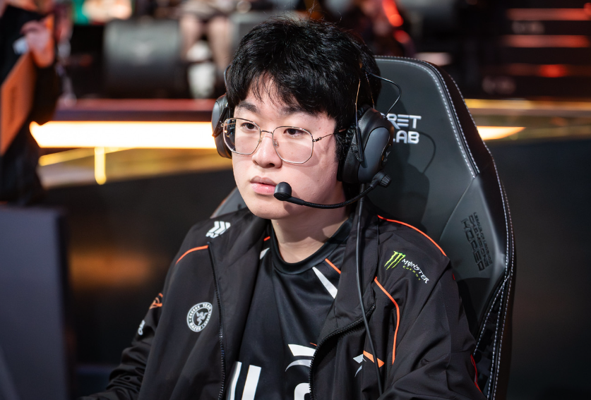 HLE翻盘C9，Kanavi开启传奇时刻焦点之战入围赛，成为赛场最大亮点的简单介绍