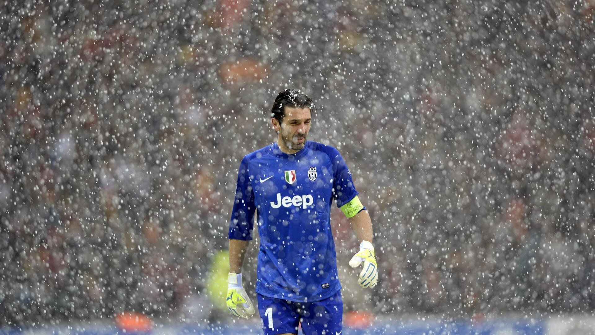 开云体育官网-英超争冠之夜，锡安关键进球定乾坤