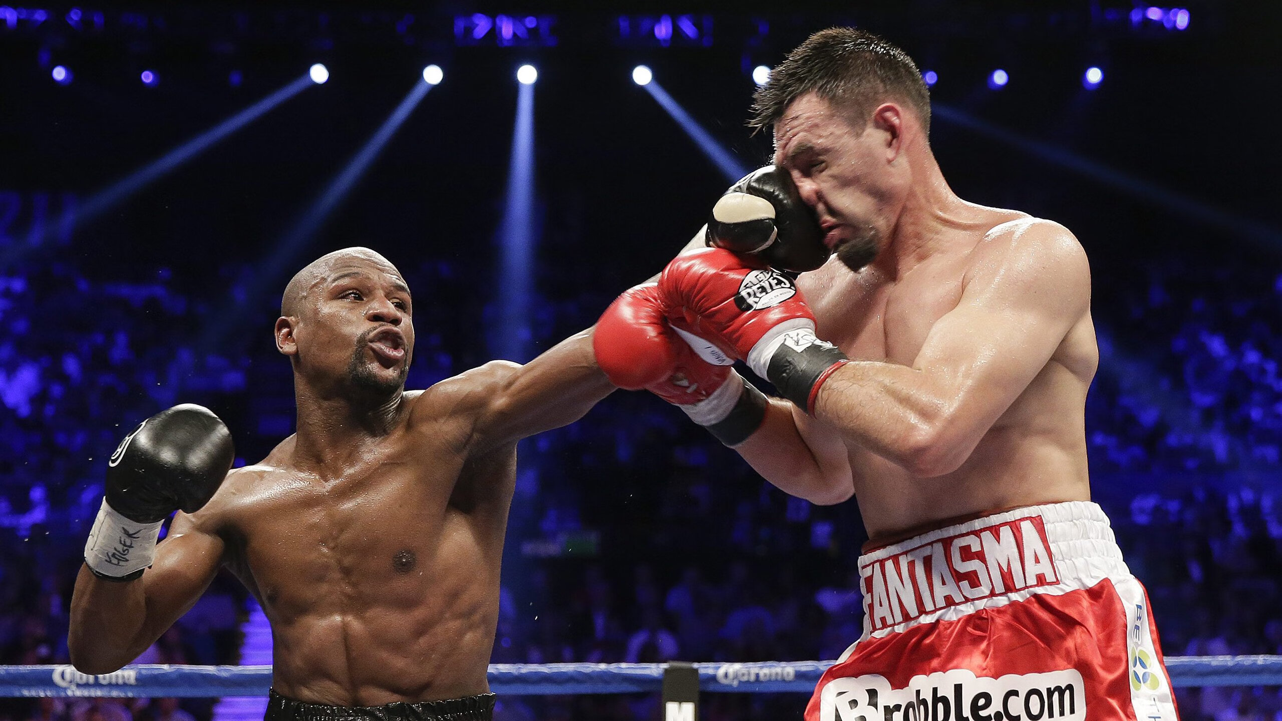 哥本哈根之夜，丹麦战车碾过樱花，辛杜之火点燃羽坛苍穹